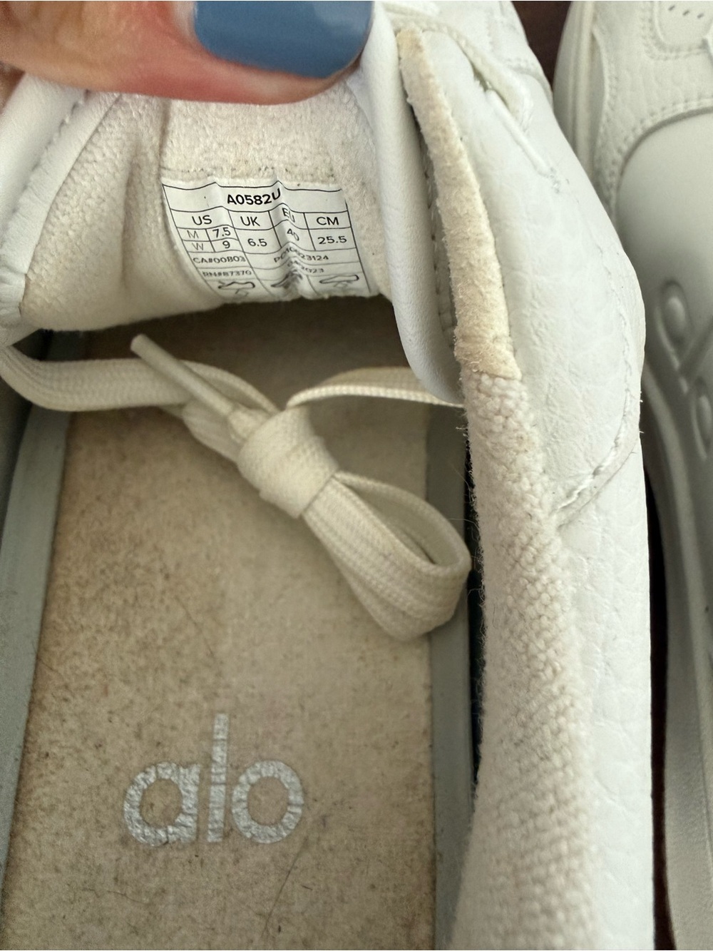 Alo Yoga Recovery Mode Sneakers White W9/M7.5 - Picture 6 of 6